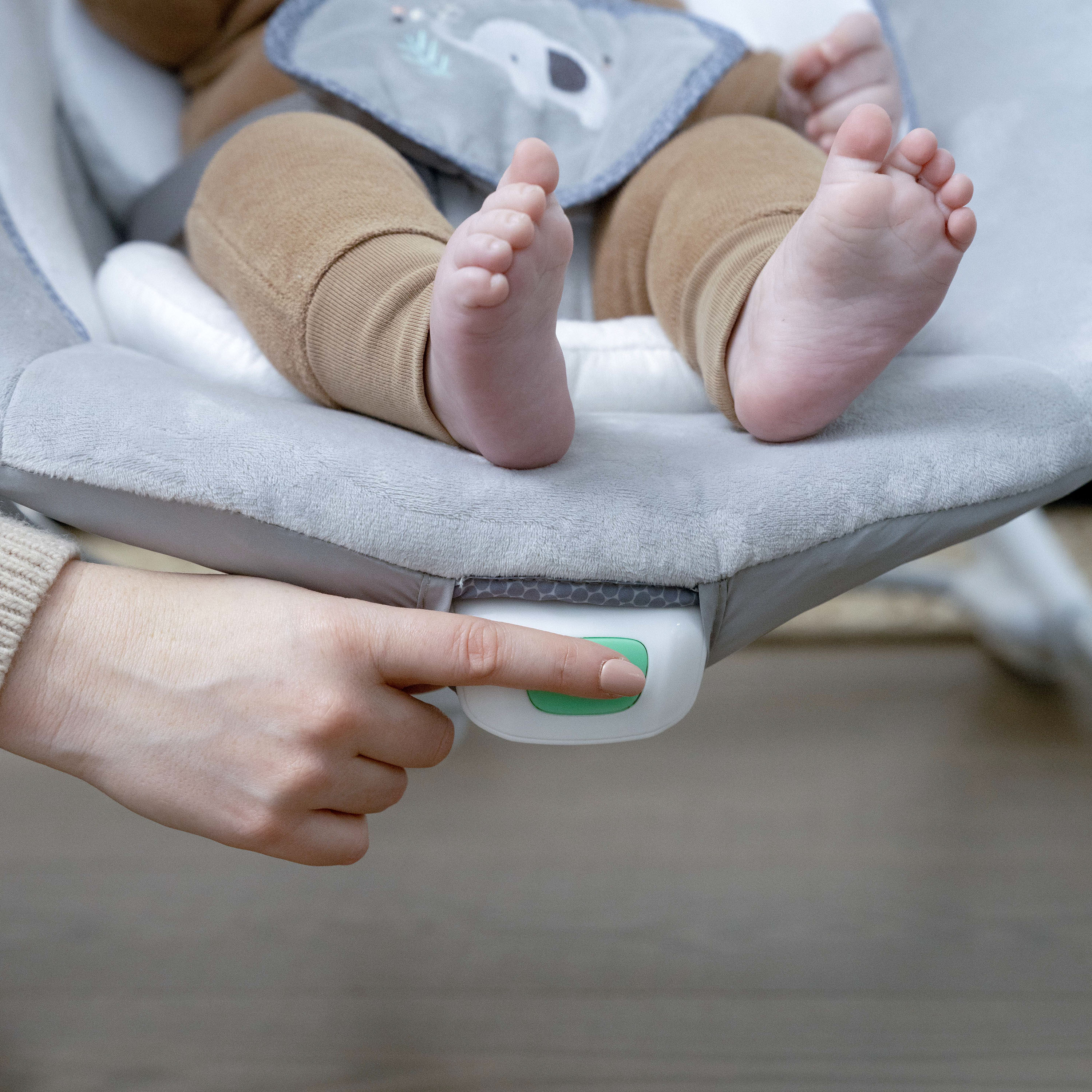 Ingenuity InLighten Soothing Swing  - Dakota