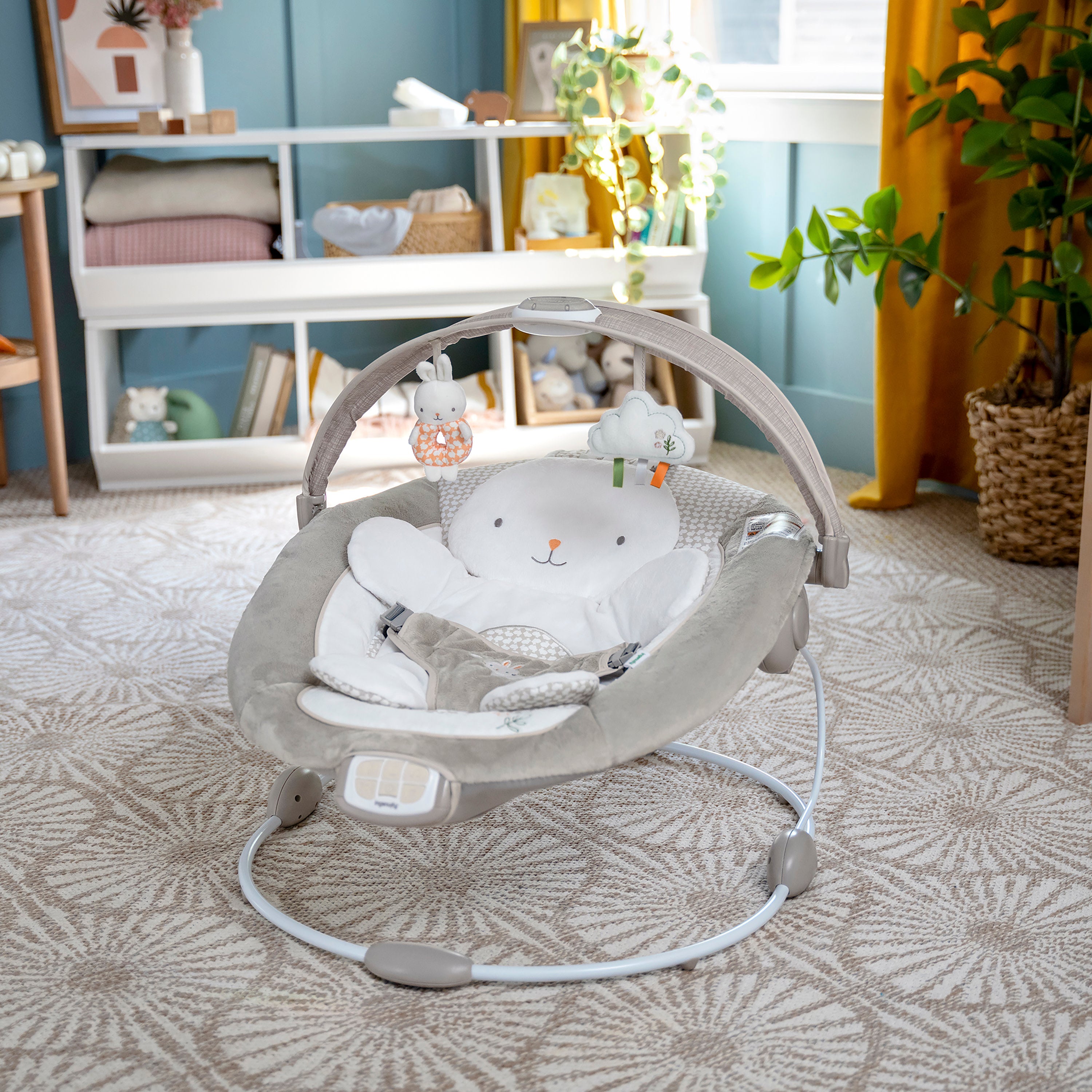 Ingenuity InLighten Baby Bouncer Seat with Light Up Toy Bar, Twinkle Tails