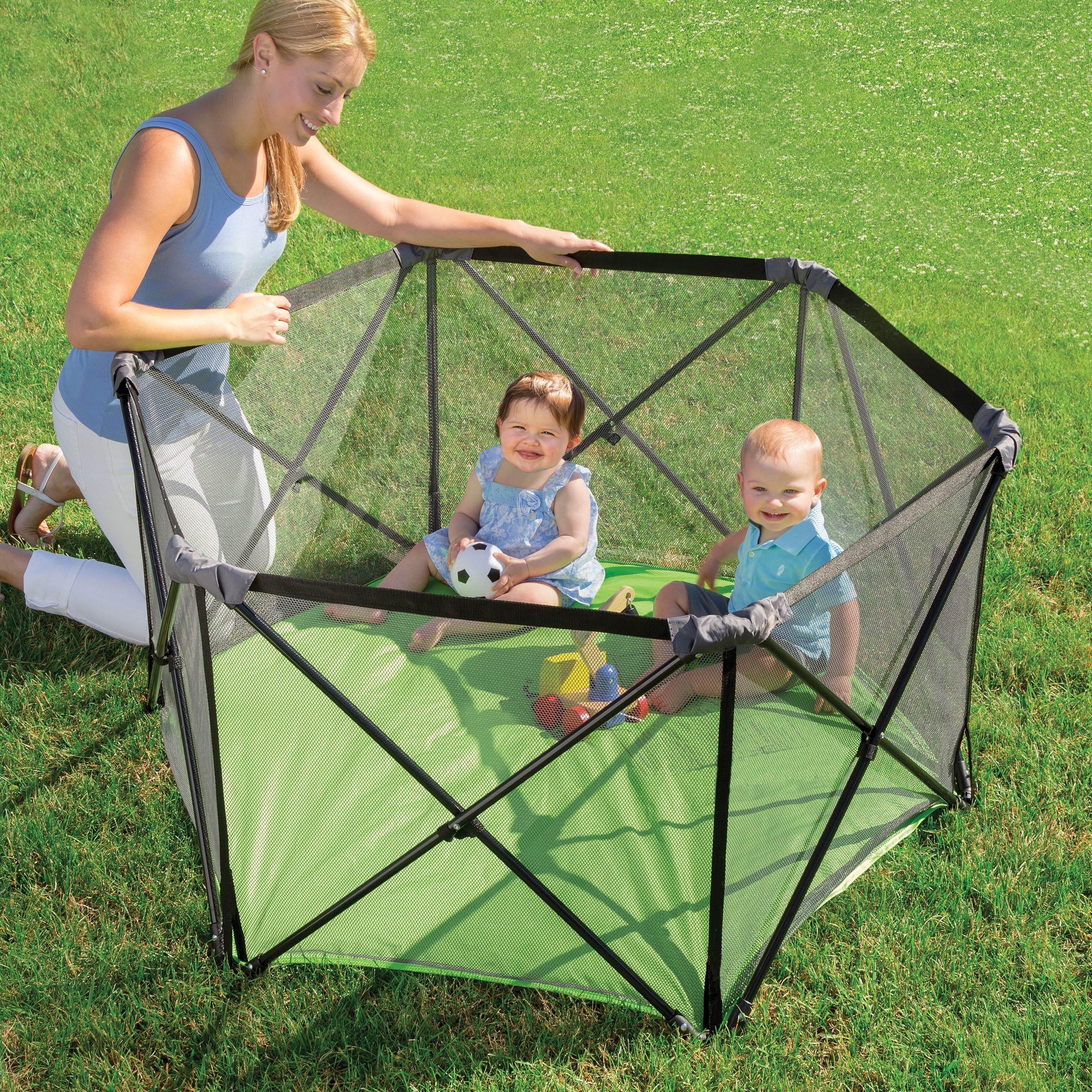Pop n Play Portable Playard