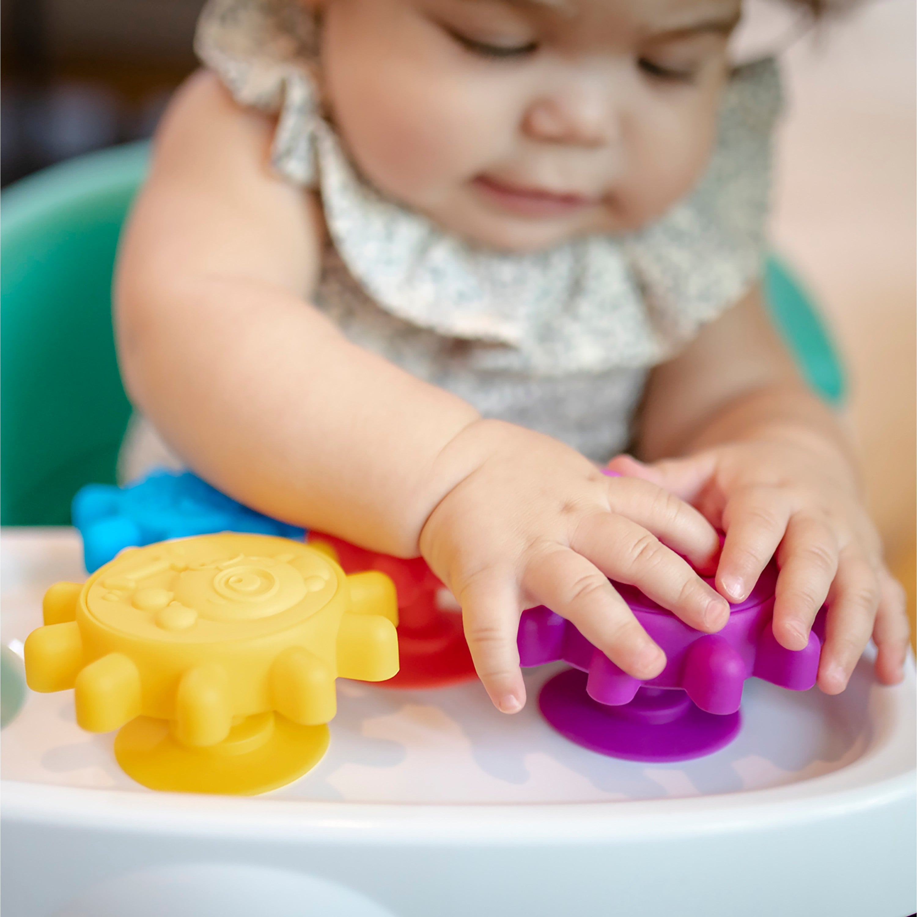Baby Einstein Gears of Discovery 5-pc Suction Cup Sensory Toys for Bath & Travel