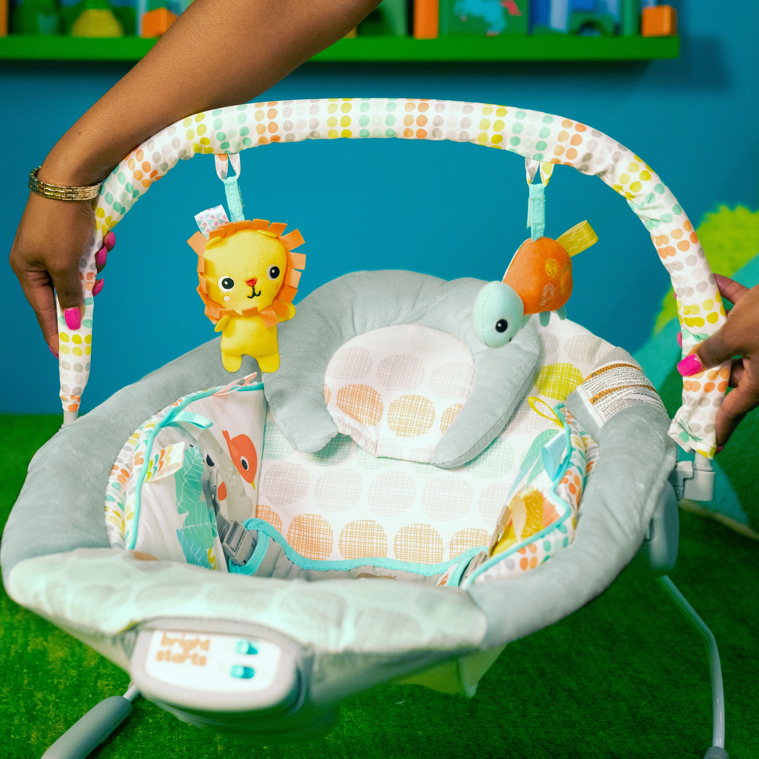 Bright Starts Whimsical Wild Comfy Bouncer Seat with Soothing Vibration and Melodies