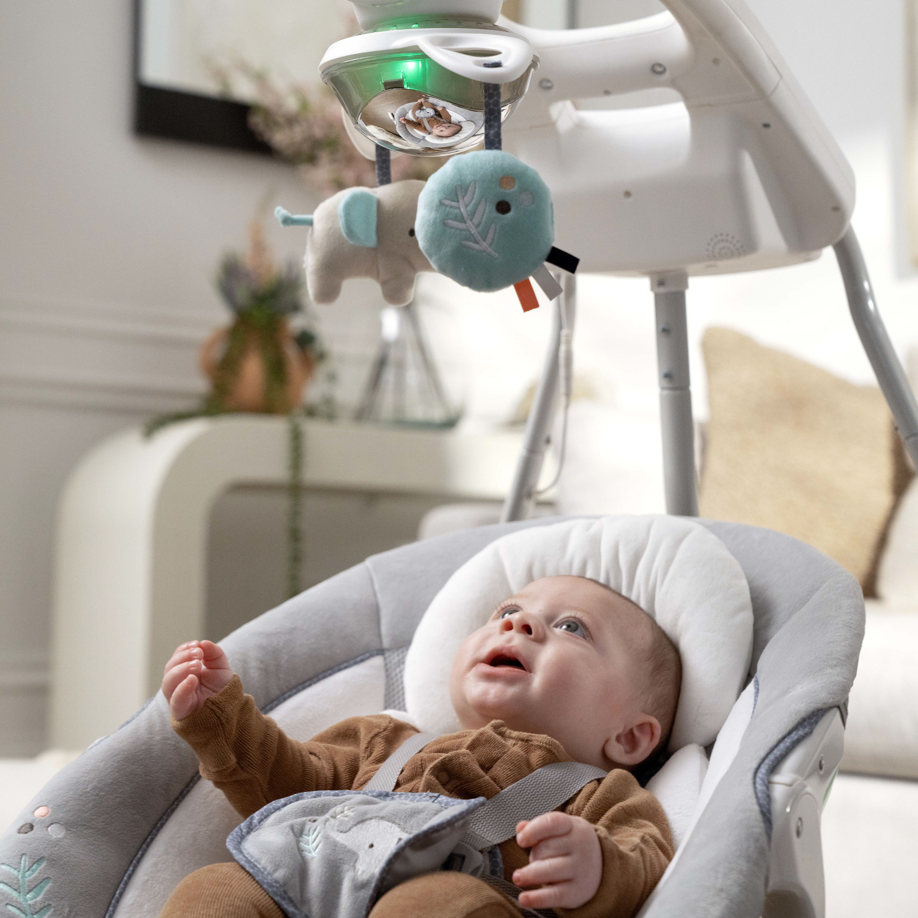 Ingenuity InLighten Soothing Swing  - Dakota