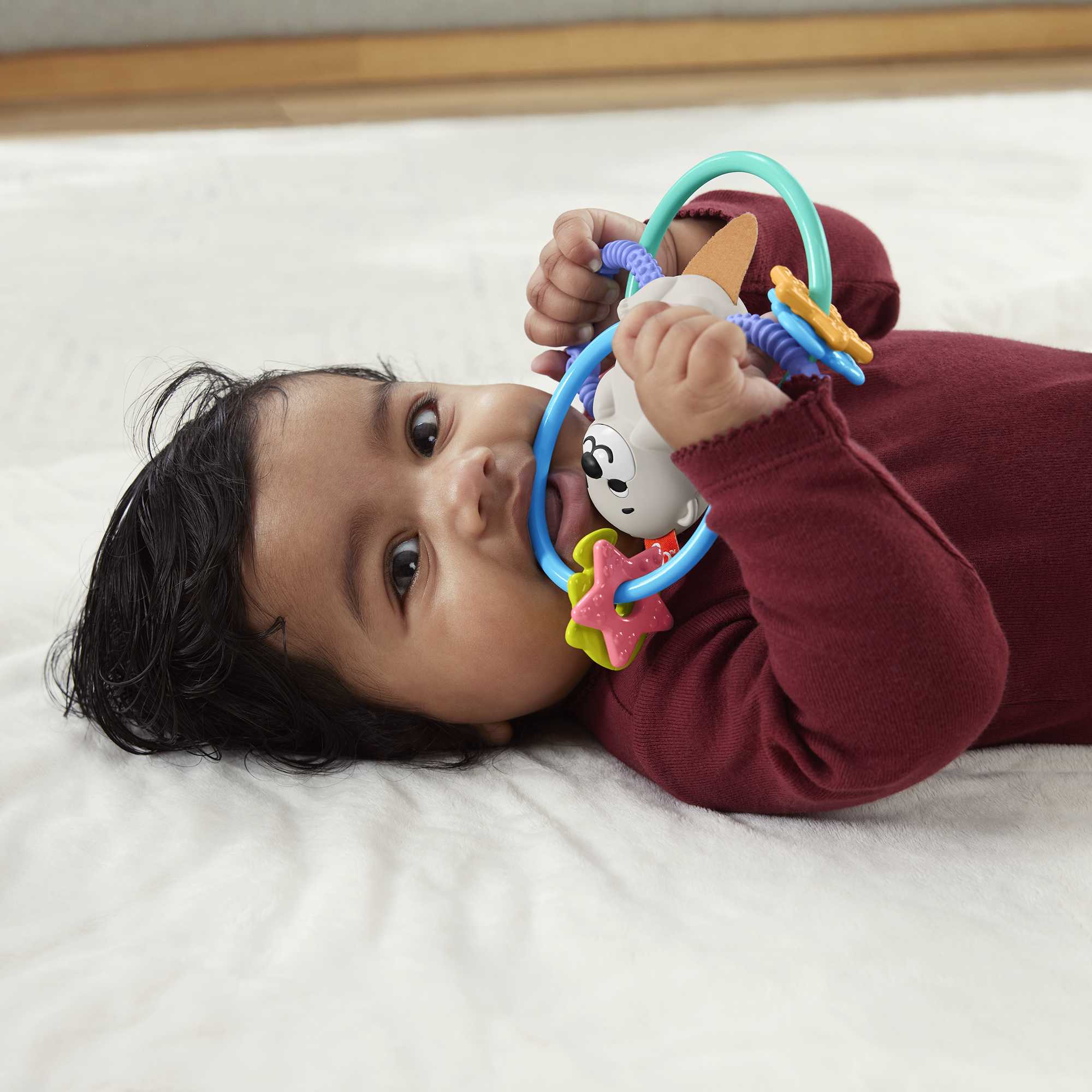 Fisher-Price Baby Mordedera Nutria Gira y Muerde
