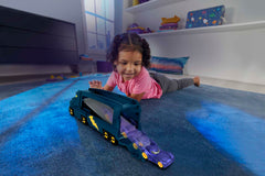 Fisher-Price DC Batwheels Bat-Camion Avec Rampe, Rang. de Véh.