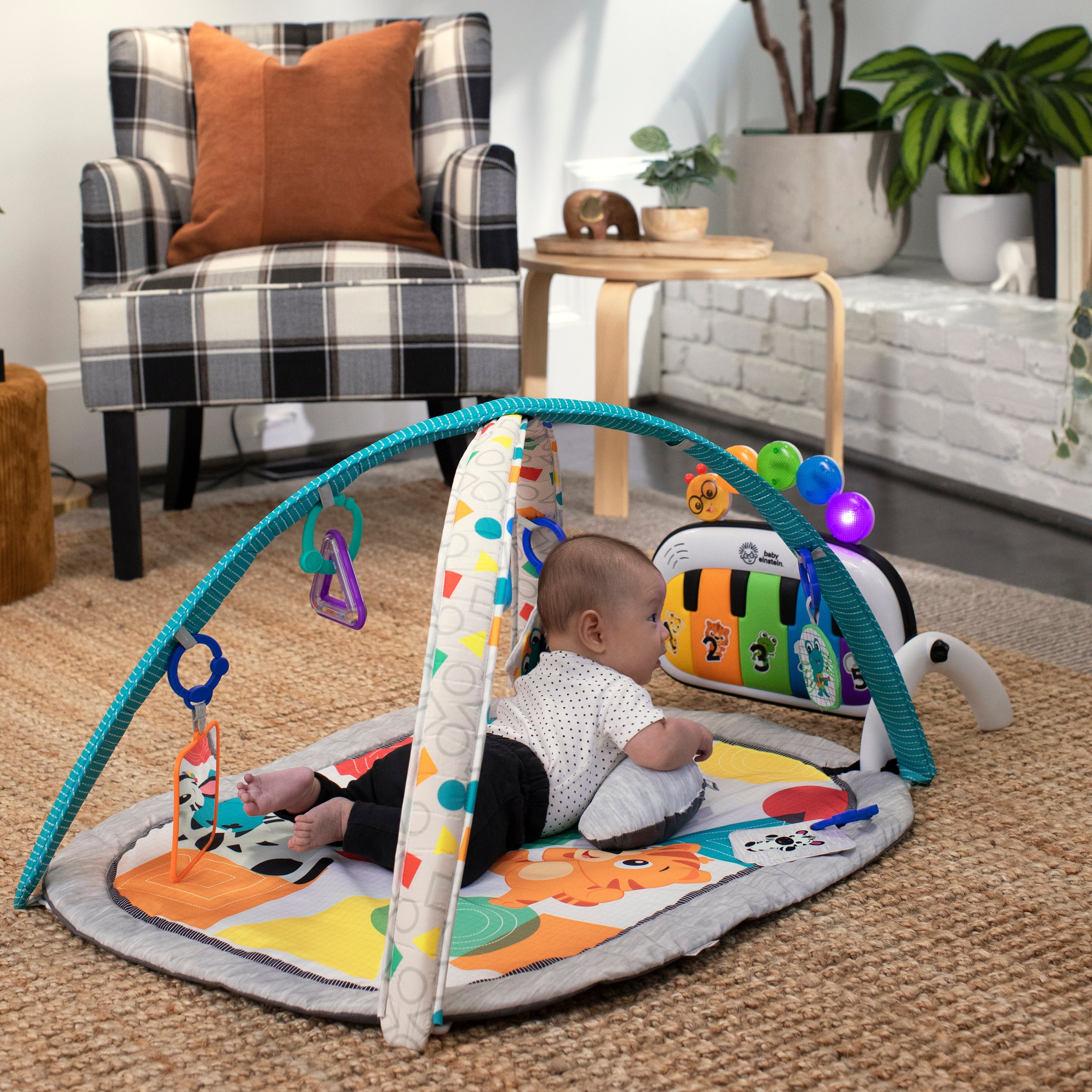 Baby Einstein 4-in-1 Kickin' Tunes Music and Language Discovery Play Gym