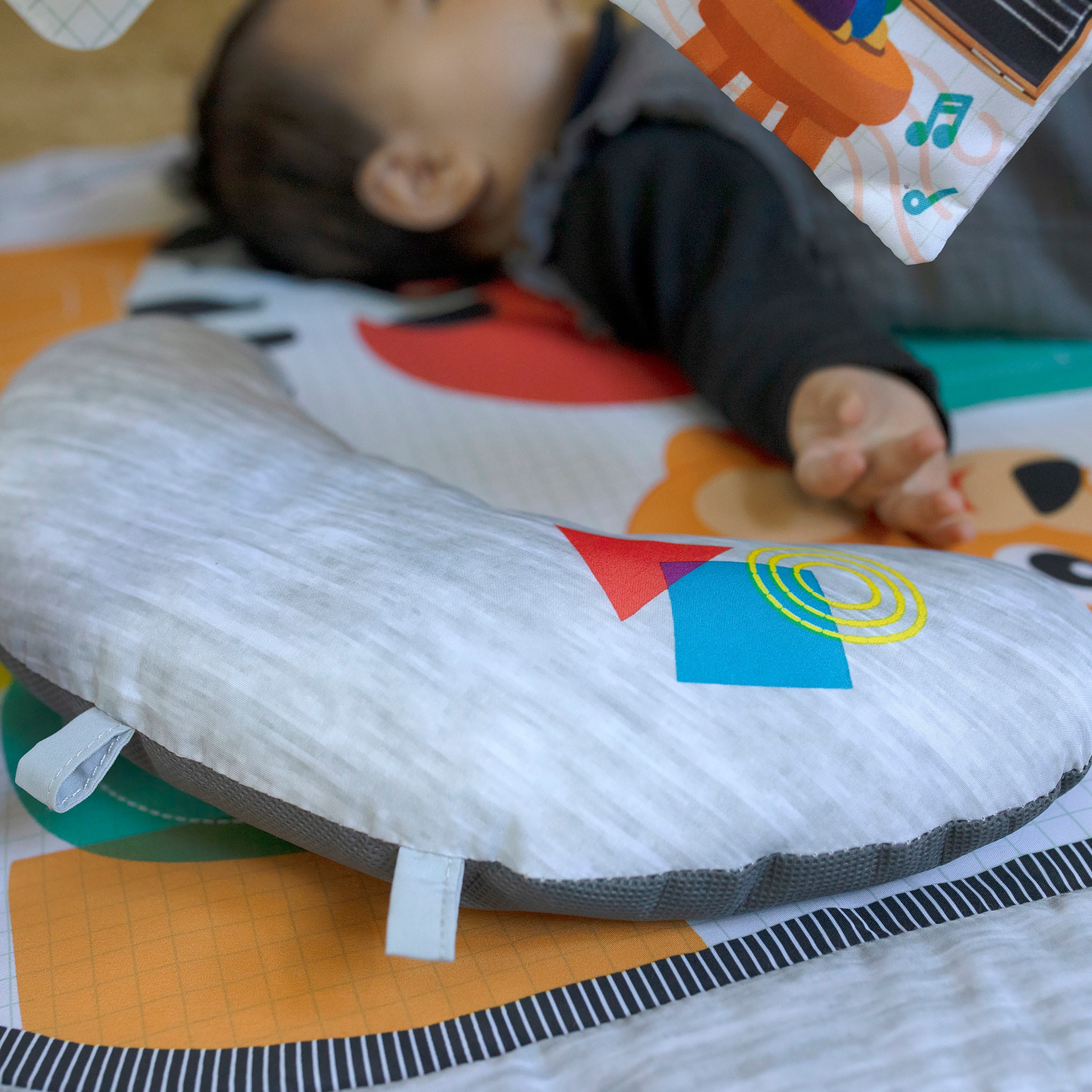 Baby Einstein 4-in-1 Kickin' Tunes Music and Language Discovery Play Gym